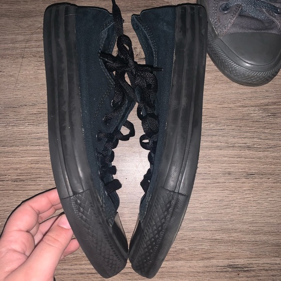 All black and all grey 8.5 converse - Picture 4 of 8